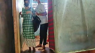 Indian School Girlfriend Outdoor MMS Sex - Big Cock Loud Fuck in Public