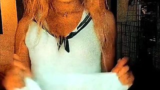 Blonde Slut Dancing