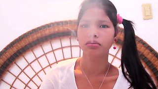 Petite and beautiful Filipina girlfriend fucked in hotel