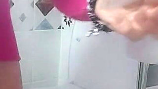 Toilet and Very Wet Pee: My Passion