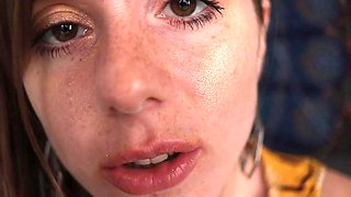 20 mins of kissing and mouth sounds asmr