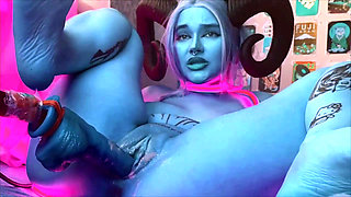 Powerful orgasms bring the cosplayer to squirt