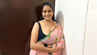 Hot Village Stepmom Showing Big Ass, Boobs Fuck by Stepson in Saree