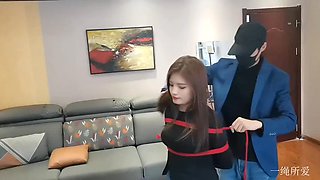A rope love Foreign girls come to the rope art experience hall to experience bundled: Asian, Bondage  Chinese Porn