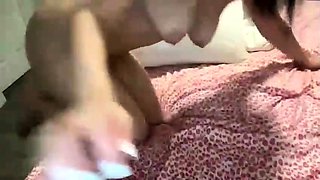 Hot amateur webcam teen masturbates for their fans