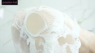 Bella Nova Freshens Up For A Fat Shaft