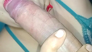 Indian cute girl frist time harder blowjob close up sax xxx video in Hindi.