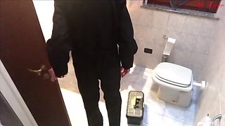 Hot Italian MILF Plumber Seduces with Handjob and Doggy Style in HD