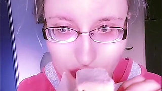 Asmr Red Lipstick and Mini Cake Eating