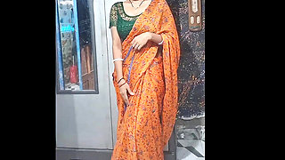 Tight Pussy Desi Bhabhi in Saree Fucked Hard by Devar in Hindi Audio