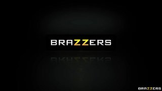 Zz Motel: Dicking The Drifter With Charles Dera, Kleio Valentien - Brazzers