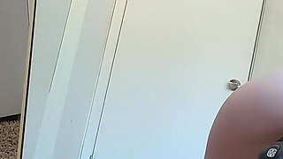 Unboxing and Trying the Ueros Sex Machine