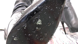 Smoking Mistress and Green Dessert From Boot Soles, POV Clip, Lady Victoria Valente (in German)