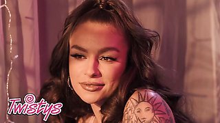 Experienced stripper gizelle blanco trains innocent stunner april olsen how to dance and eat pussy - twistys