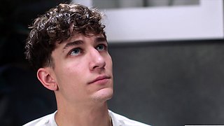 MILFY Naughty MILF Lexi Luna Seduces Horny Stud