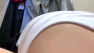 Shy_priincess masturbates in public toilet