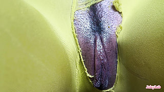 Don't Skip the Leg Day! She Jerked My Cock with Her Legs