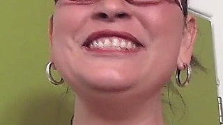 Curvy Milf does cock sucking and fucks huge dick