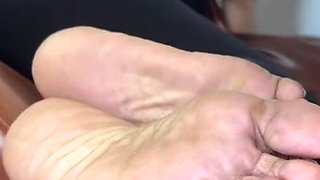 Ebony solo amateur masturbates and cant get enough