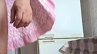 Amateur Couple Has Fun in the Kitchen
