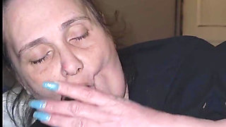 Step Mom Gives Her Favorite Step Son an Amazing Gumjob