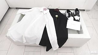 Watch innocent Charlie Forde and Elias Cash's dirt