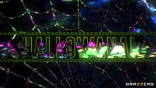 Hallowanal With Phoenix Marie, Xander Corvus - Brazzers