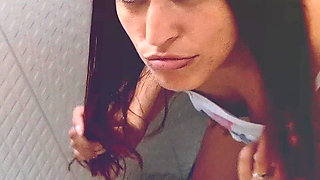 Slut Fucks in the Disco Bathroom with a Stranger Without a Condom!