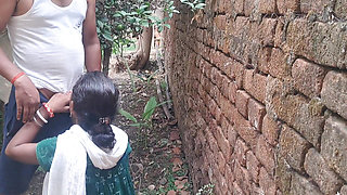 Indian desi maid fuking outdoor