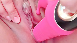Playing my pusy with my new toy