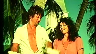 Classic XXX - Entre Aussi Par Derrière (1979)