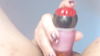 Giant Cameltoe Latina Stepmom Masturbates