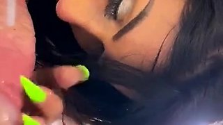 Amateur girlfriend gives handjob with facial cumshot