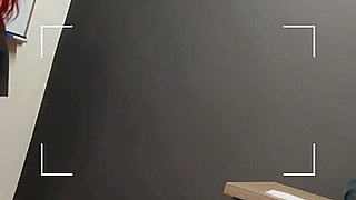 Secretaria Provocante Enlouquece O Chefe E Termina Ajoelhada Entre as Pernas Dele No Audio Only Video