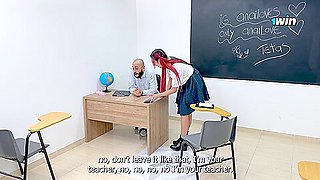 Inocente Estudiante Es Follada Por Su Profesor En El Salon De Clase Y La Bana Con Su Leche