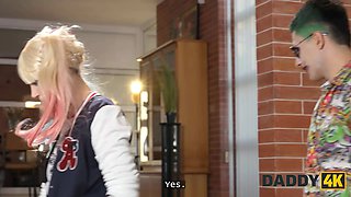 Daddy4k. harley quinn let her pussy go crazy