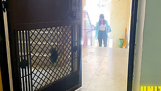 Girl Brings Neighbor’s Girlfriend to Her House for the First Time to Have Sex with Neighbor for the First Time,neighbor Seduced