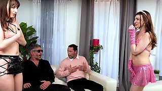 Amateurs Filming Group Sex