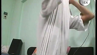 Look how she sucks all the cum out