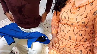 Sex with Indian Desi Aunty