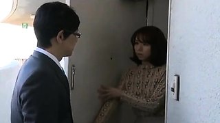 Cheating Asian Wife Surrenders Her Achi