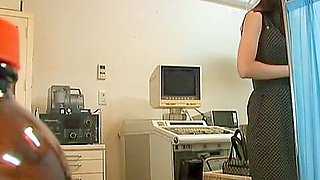 Real gyno sex video with asian doctor and his kinky patient