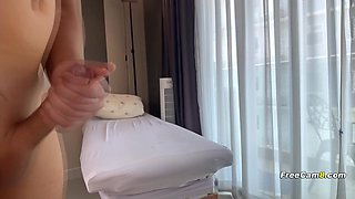 Blond Bombshell Rides Her Lover’s Thick Knob