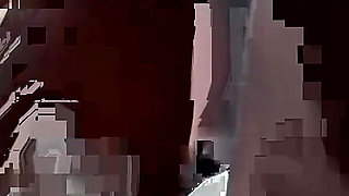 Pull out and Creampie in the bath