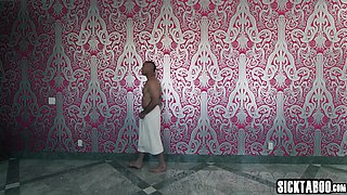 Big juggs black cougar August Skye fucks