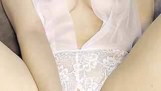 Sexy College Turkish Girl Masturbates with Dildo