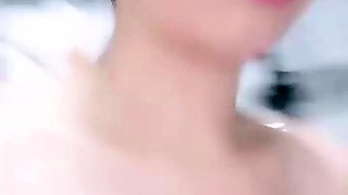 Amateur wild chick solo masturbation