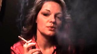 Smoking Denise: Red Top