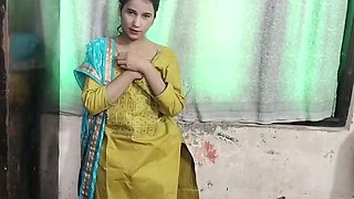 Indian Muslim Girl Naasrin Khan Hardcore Fuck in HD - Tight Pussy Doggy Style