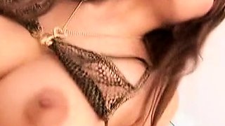 Omege japanese girl with big boobs on cams